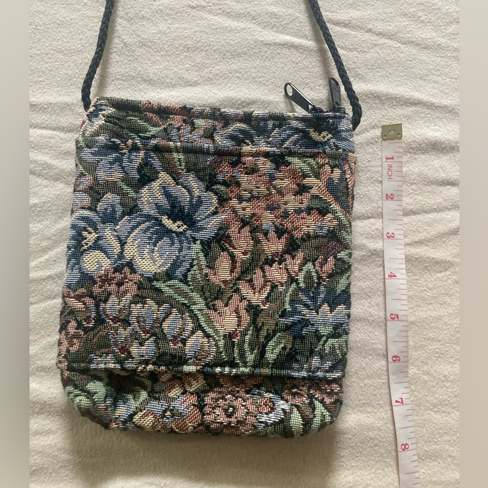 Vintage Floral Tapestry Purse - Picture 8 of 12